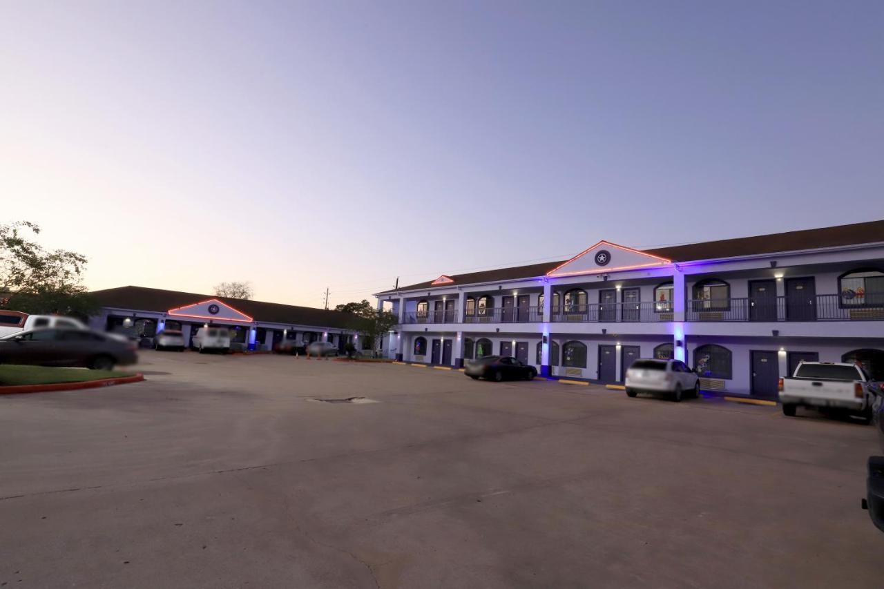 Scottish Inn And Suites Houston-Jones Road Louetta Eksteriør bilde