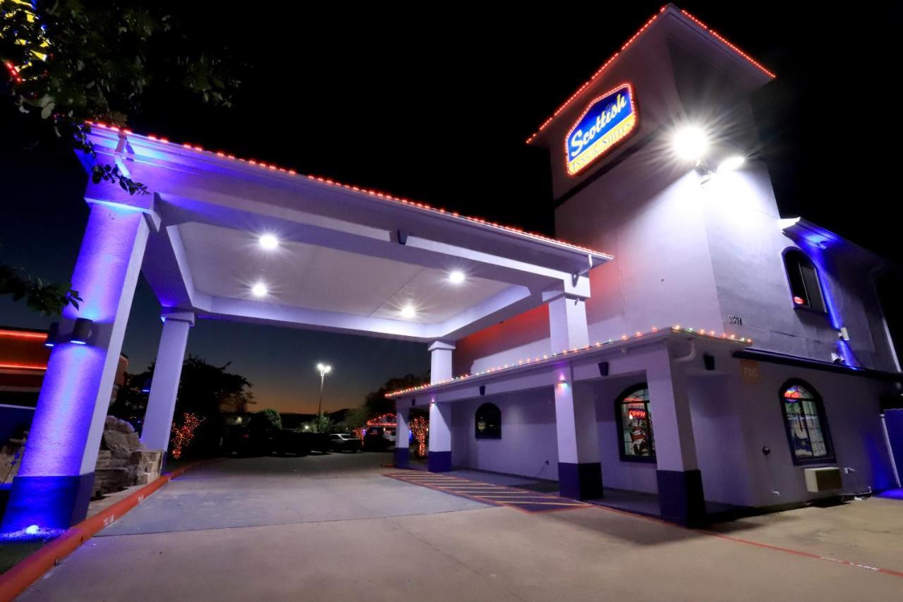 Scottish Inn And Suites Houston-Jones Road Louetta Eksteriør bilde